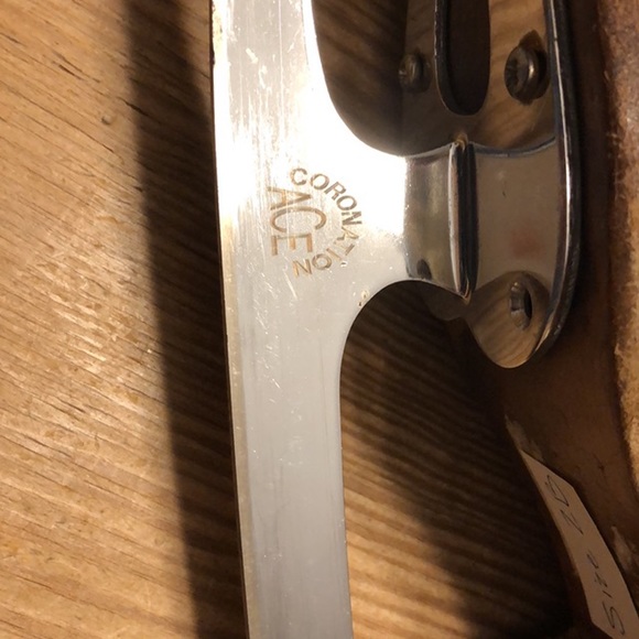 GAM girls figure skates. Size 2B. Coronation Ace blades, Scheffield, England. - Picture 5 of 7